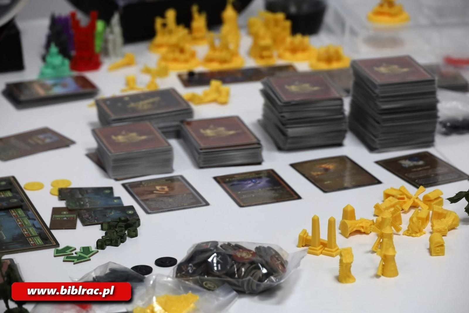 Zdjęcie w galerii na portalu naszraciborz.pl: Nie spać, grać! Noc z Grami bez prądu na Stacji Młodych wiadomości z regionu