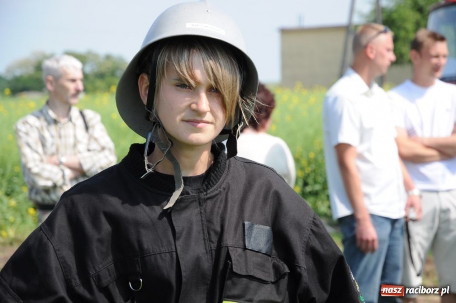 Zdjęcie w galerii na portalu naszraciborz.pl: Panie z OSP Pietraszyn lepsze od panów! wiadomości z regionu