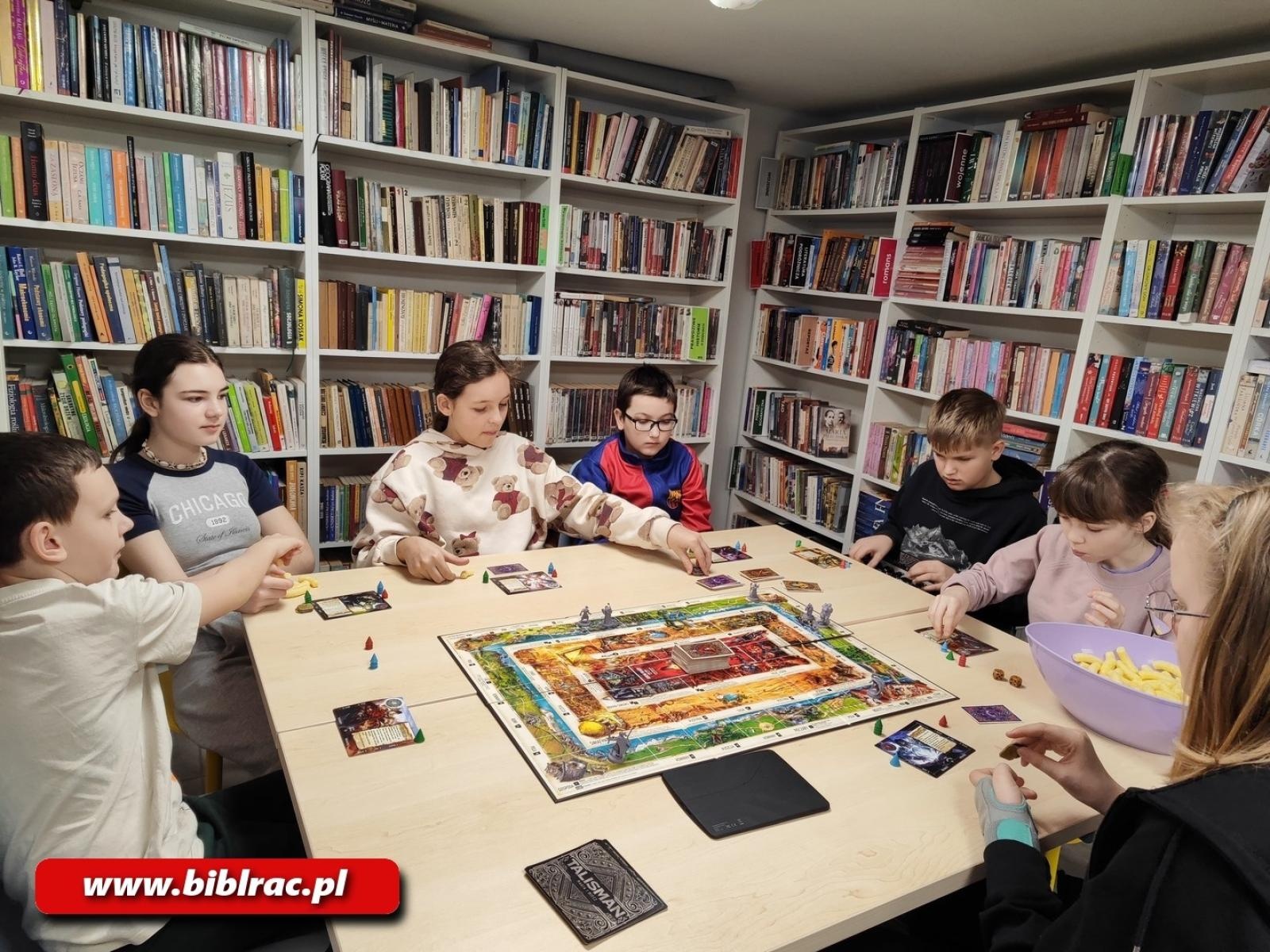 Zdjęcie w galerii na portalu naszraciborz.pl: Komiksowe Ferie w filiach bibliotecznych wiadomości z regionu