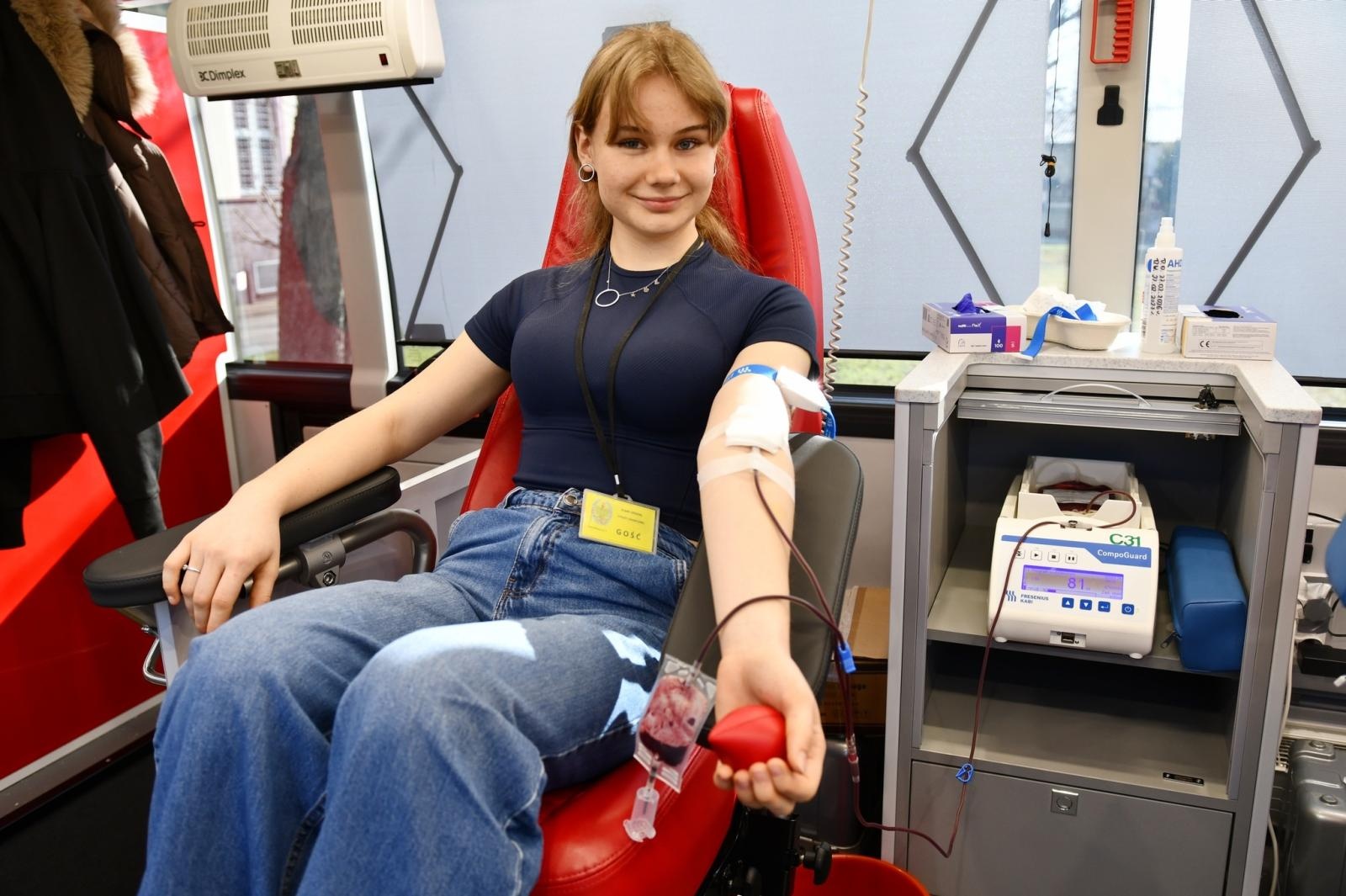 Zdjęcie w galerii na portalu naszraciborz.pl: Pierwsza tegoroczna akcja zbiórki krwi w Śląskim Oddziale SG wiadomości z regionu