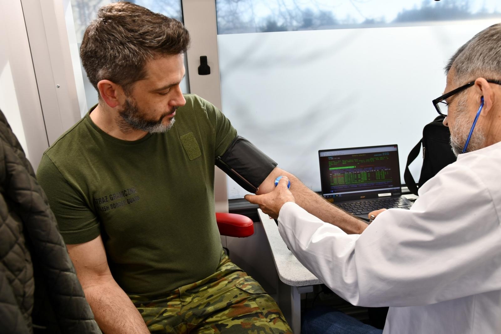 Zdjęcie w galerii na portalu naszraciborz.pl: Pierwsza tegoroczna akcja zbiórki krwi w Śląskim Oddziale SG wiadomości z regionu