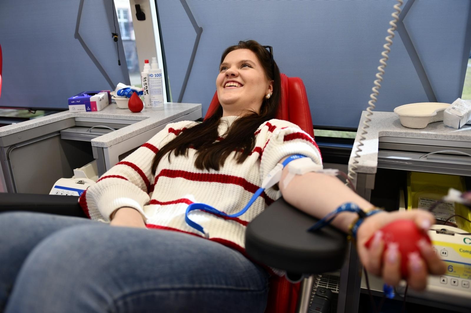 Zdjęcie w galerii na portalu naszraciborz.pl: Pierwsza tegoroczna akcja zbiórki krwi w Śląskim Oddziale SG wiadomości z regionu