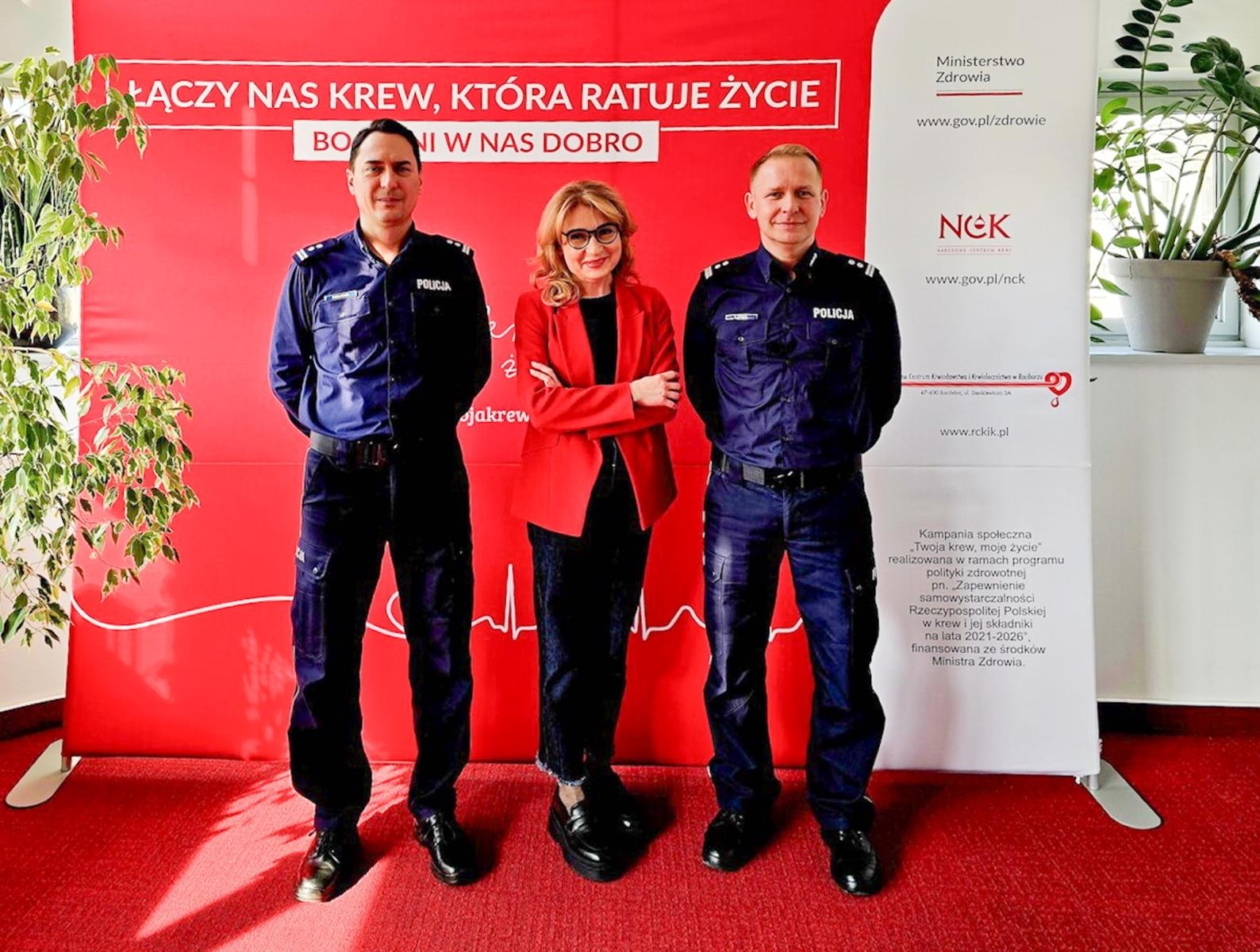Zdjęcie w galerii na portalu naszraciborz.pl: Policyjna Kropla Krwi w raciborskim centrum krwiodawstwa wiadomości z regionu