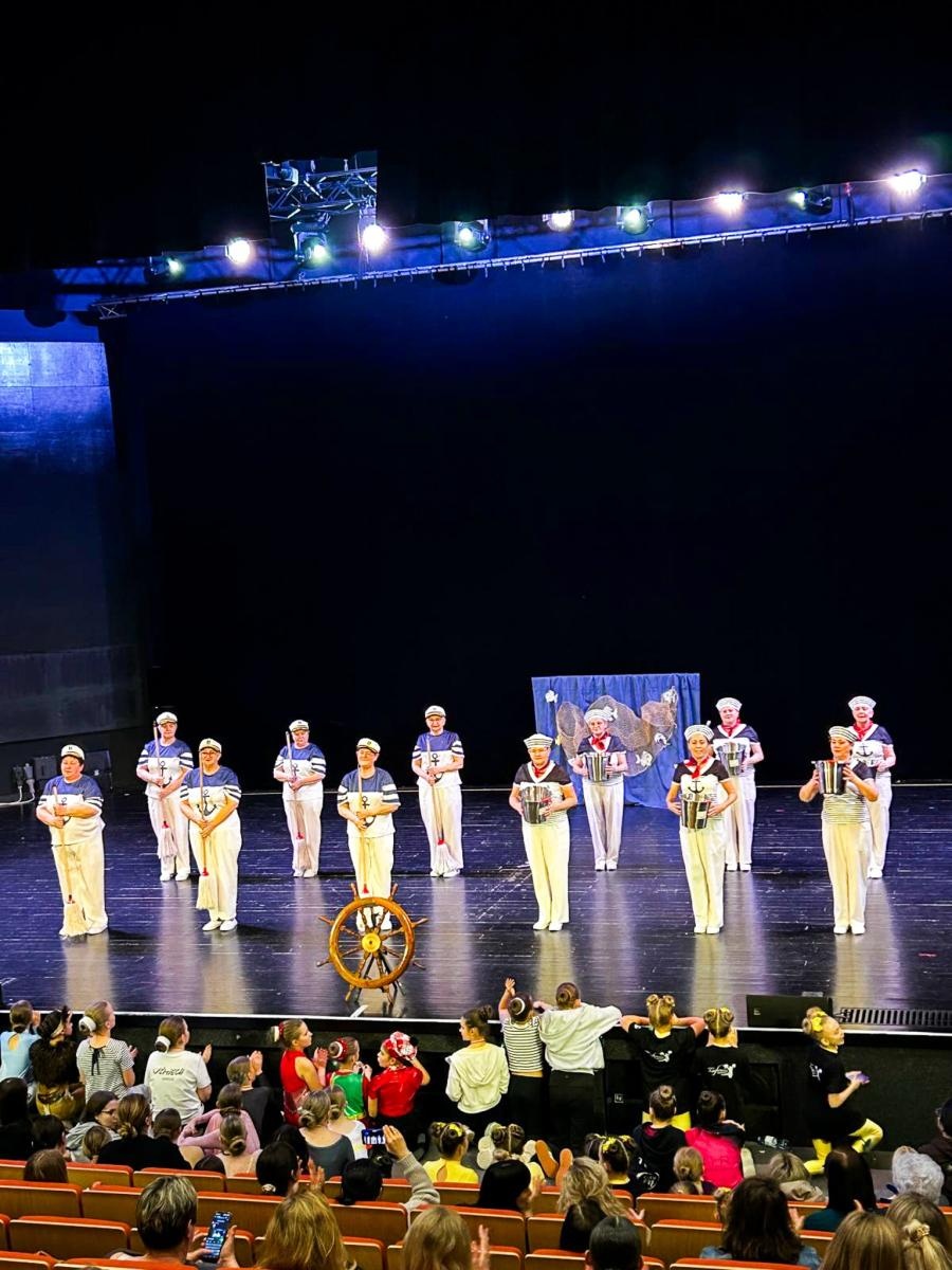 Zdjęcie w galerii na portalu naszraciborz.pl: Mażoretki ZARA otworzyły sportowy sezon startowy wiadomości z regionu