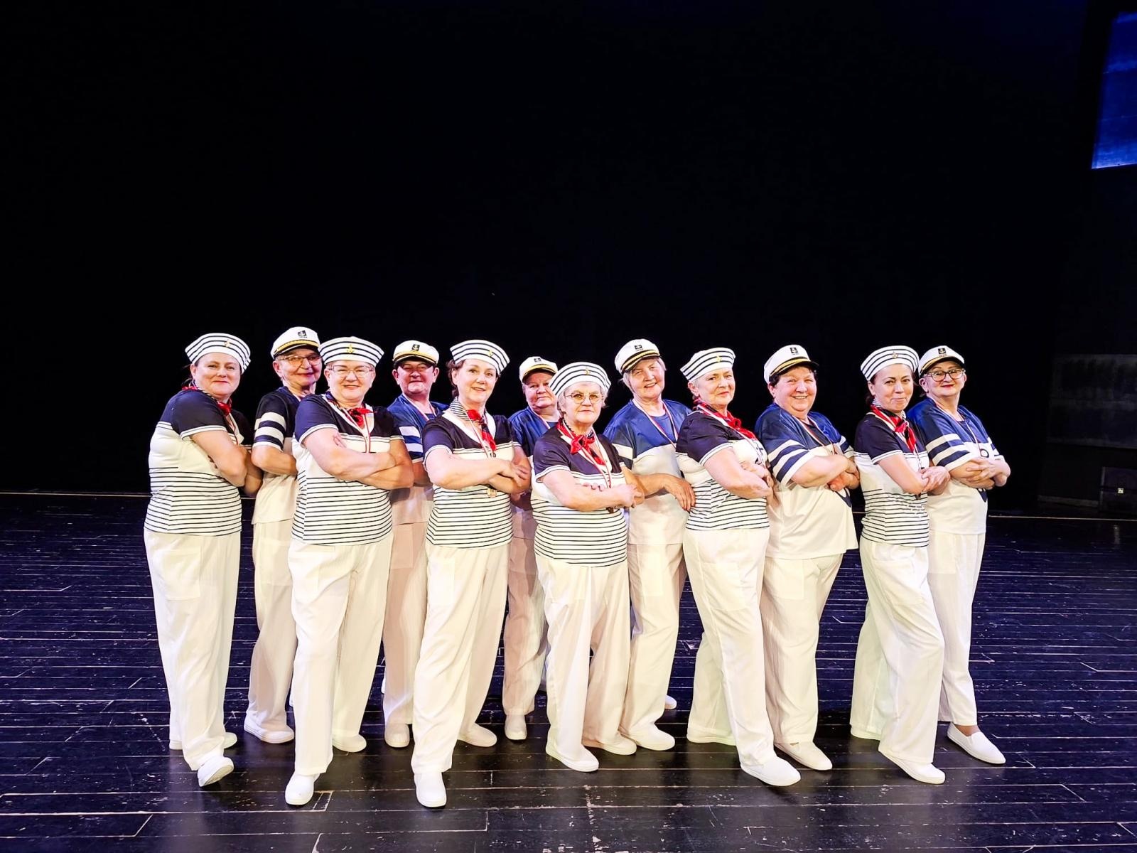 Zdjęcie w galerii na portalu naszraciborz.pl: Mażoretki ZARA otworzyły sportowy sezon startowy wiadomości z regionu