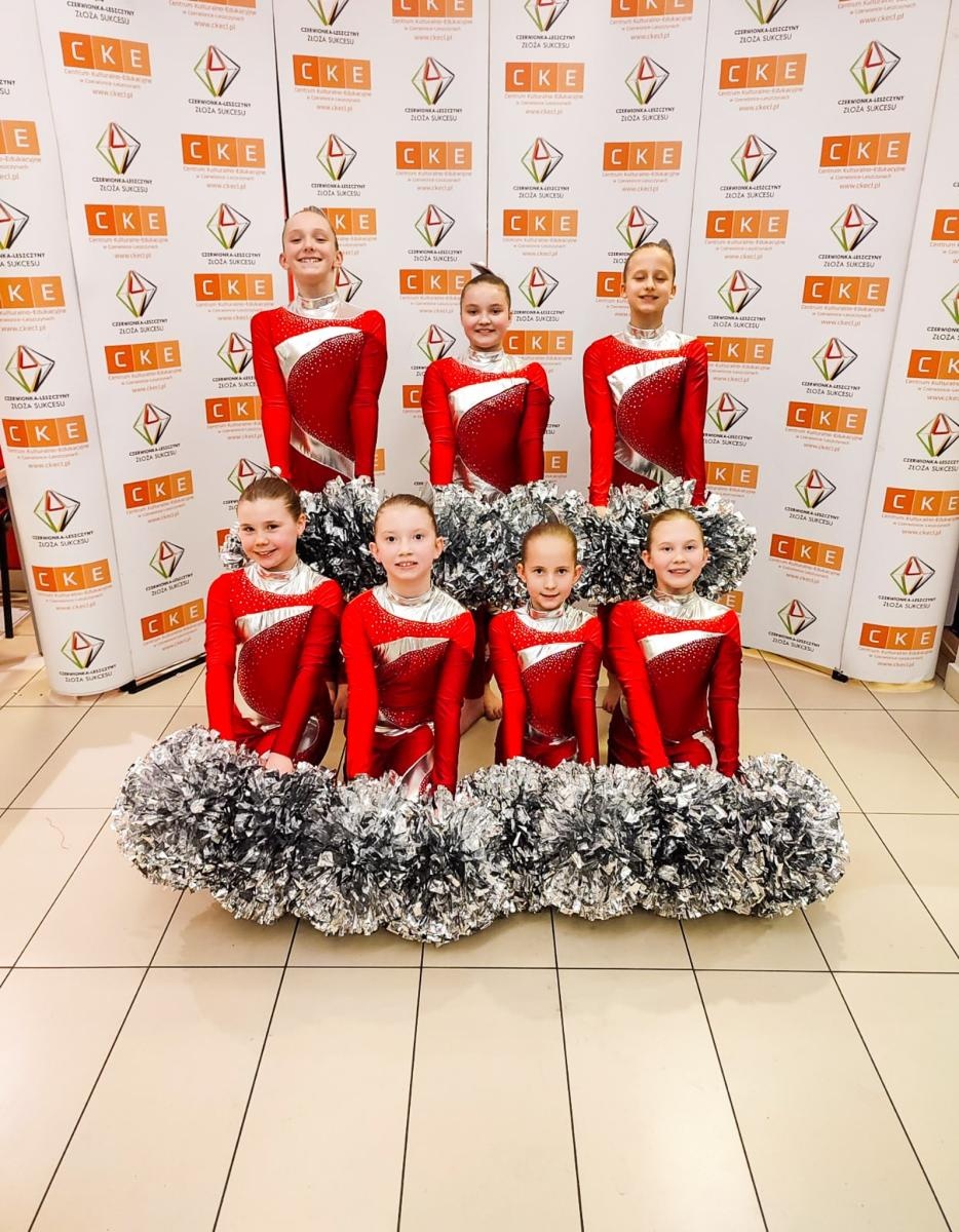 Zdjęcie w galerii na portalu naszraciborz.pl: Mażoretki ZARA otworzyły sportowy sezon startowy wiadomości z regionu