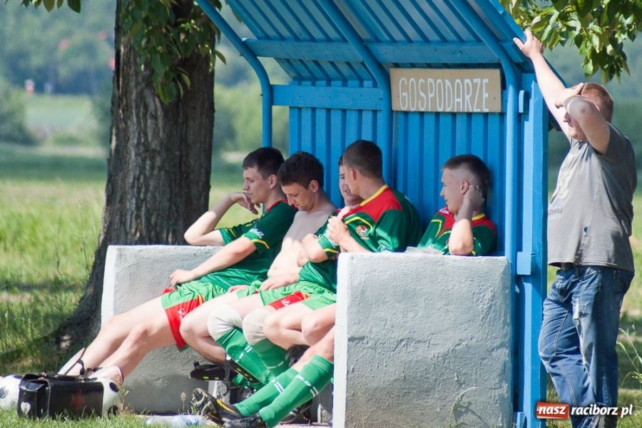 Zdjęcie w galerii na portalu naszraciborz.pl: Mecz na szczycie dla Dzimierza wiadomości z regionu