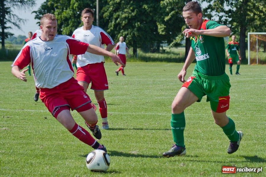 Zdjęcie w galerii na portalu naszraciborz.pl: Mecz na szczycie dla Dzimierza wiadomości z regionu