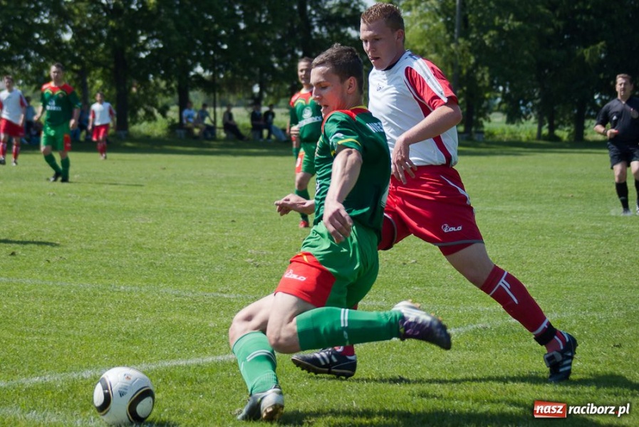 Zdjęcie w galerii na portalu naszraciborz.pl: Mecz na szczycie dla Dzimierza wiadomości z regionu