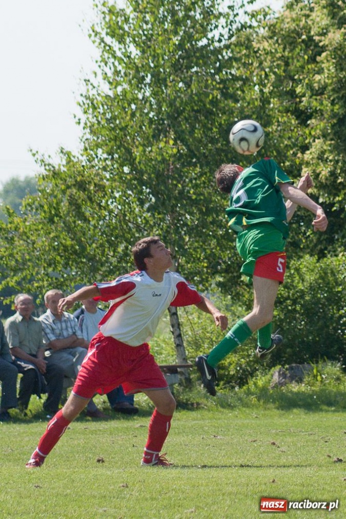 Zdjęcie w galerii na portalu naszraciborz.pl: Mecz na szczycie dla Dzimierza wiadomości z regionu