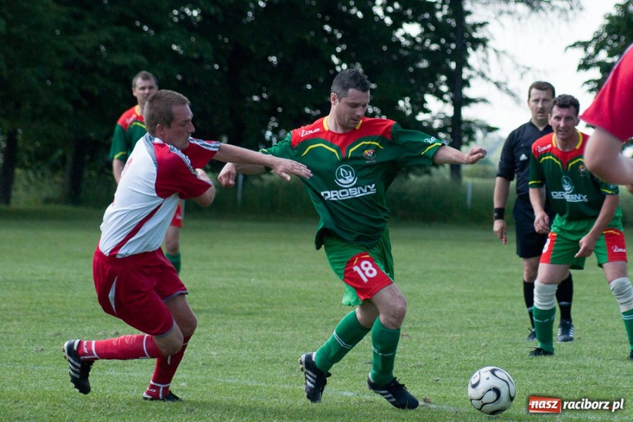 Zdjęcie w galerii na portalu naszraciborz.pl: Mecz na szczycie dla Dzimierza wiadomości z regionu