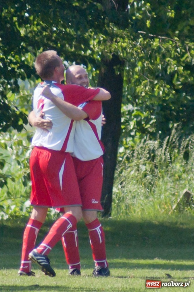 Zdjęcie w galerii na portalu naszraciborz.pl: Mecz na szczycie dla Dzimierza wiadomości z regionu