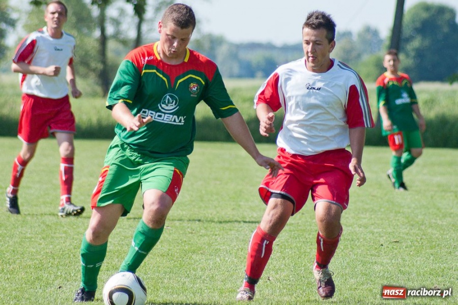 Zdjęcie w galerii na portalu naszraciborz.pl: Mecz na szczycie dla Dzimierza wiadomości z regionu