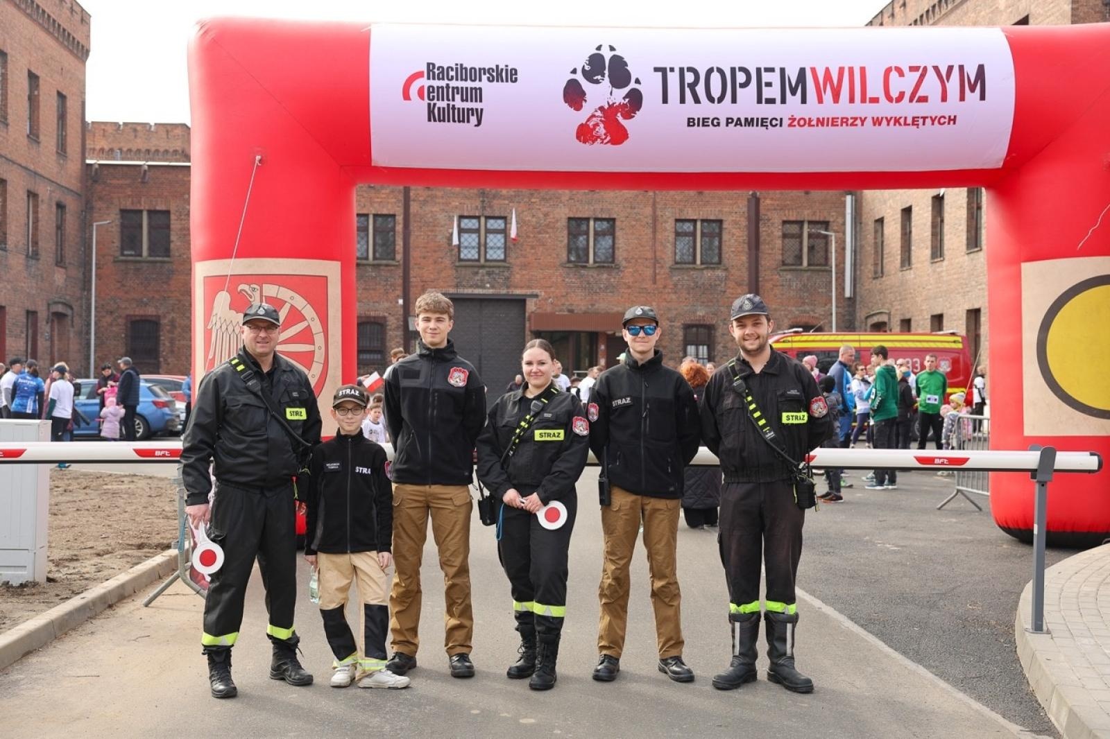 Zdjęcie w galerii na portalu naszraciborz.pl: Za nami XIV Bieg Tropem Wilczym. 120 uczestników oddało pamięć Niezłomnym wiadomości z regionu