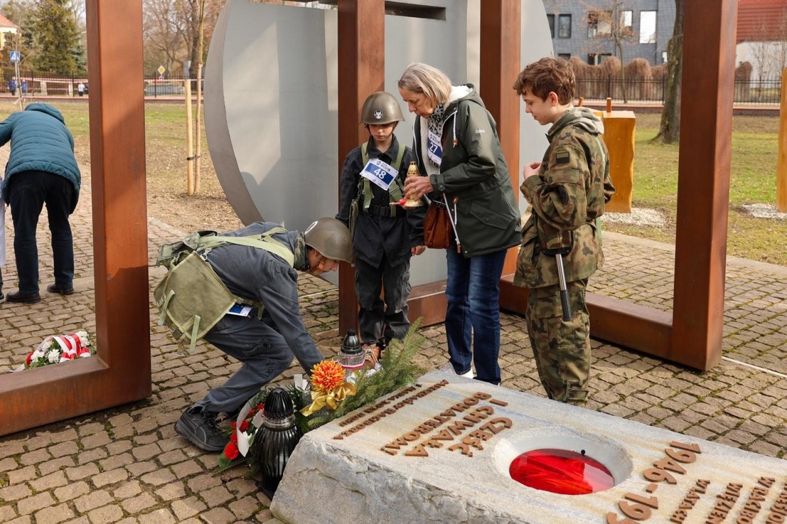 Zdjęcie w galerii na portalu naszraciborz.pl: Za nami XIV Bieg Tropem Wilczym. 120 uczestników oddało pamięć Niezłomnym wiadomości z regionu