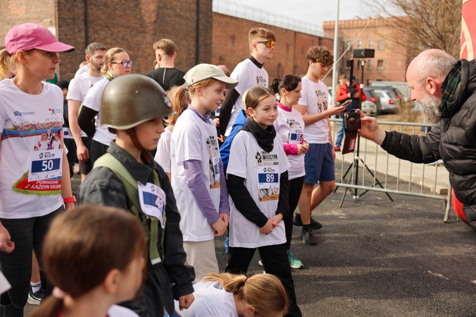 Zdjęcie w galerii na portalu naszraciborz.pl: Za nami XIV Bieg Tropem Wilczym. 120 uczestników oddało pamięć Niezłomnym wiadomości z regionu