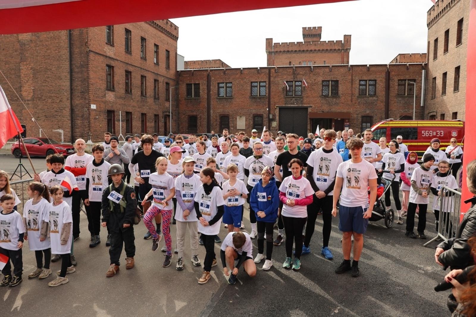 Zdjęcie w galerii na portalu naszraciborz.pl: Za nami XIV Bieg Tropem Wilczym. 120 uczestników oddało pamięć Niezłomnym wiadomości z regionu