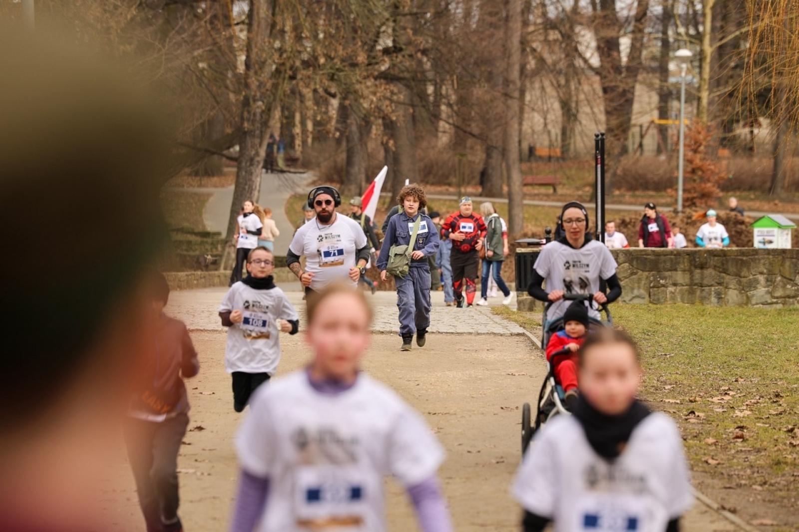 Zdjęcie w galerii na portalu naszraciborz.pl: Za nami XIV Bieg Tropem Wilczym. 120 uczestników oddało pamięć Niezłomnym wiadomości z regionu