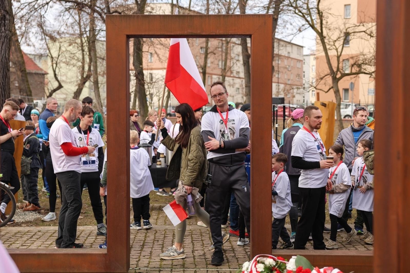 Zdjęcie w galerii na portalu naszraciborz.pl: Za nami XIV Bieg Tropem Wilczym. 120 uczestników oddało pamięć Niezłomnym wiadomości z regionu