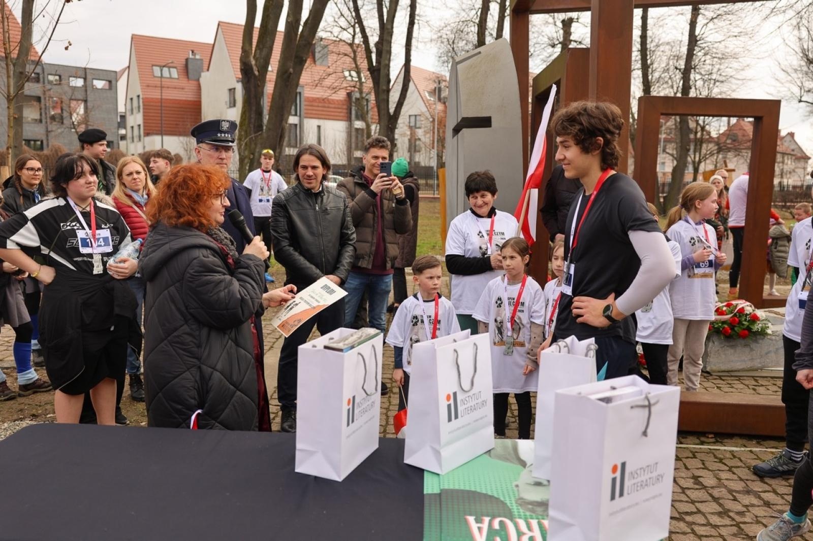 Zdjęcie w galerii na portalu naszraciborz.pl: Za nami XIV Bieg Tropem Wilczym. 120 uczestników oddało pamięć Niezłomnym wiadomości z regionu