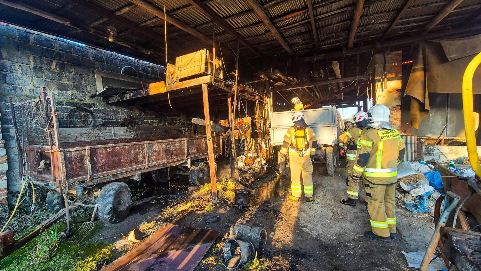 Zdjęcie w galerii na portalu naszraciborz.pl: Podpalenia w Tworkowie. Policja zatrzymała dwóch mężczyzn wiadomości z regionu