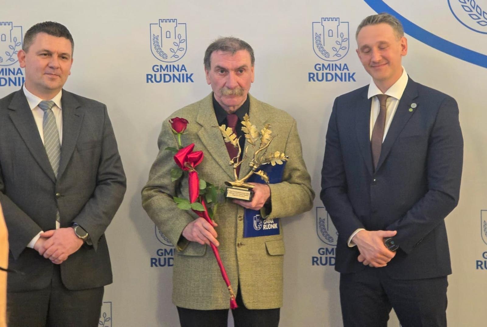 Zdjęcie w galerii na portalu naszraciborz.pl: Fiala Przedsiębiorczości gminy Rudnik w Łanach. Nagrodzono ludzi aktywnych i zaangażowanych wiadomości z regionu