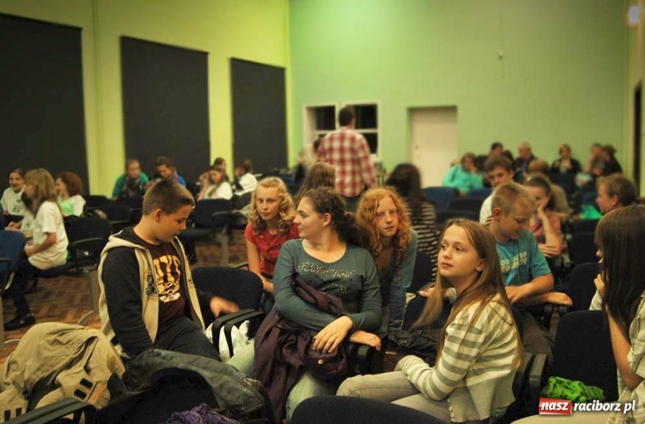 Zdjęcie w galerii na portalu naszraciborz.pl: Ekologiczne wykłady zakończyli karaoke wiadomości z regionu