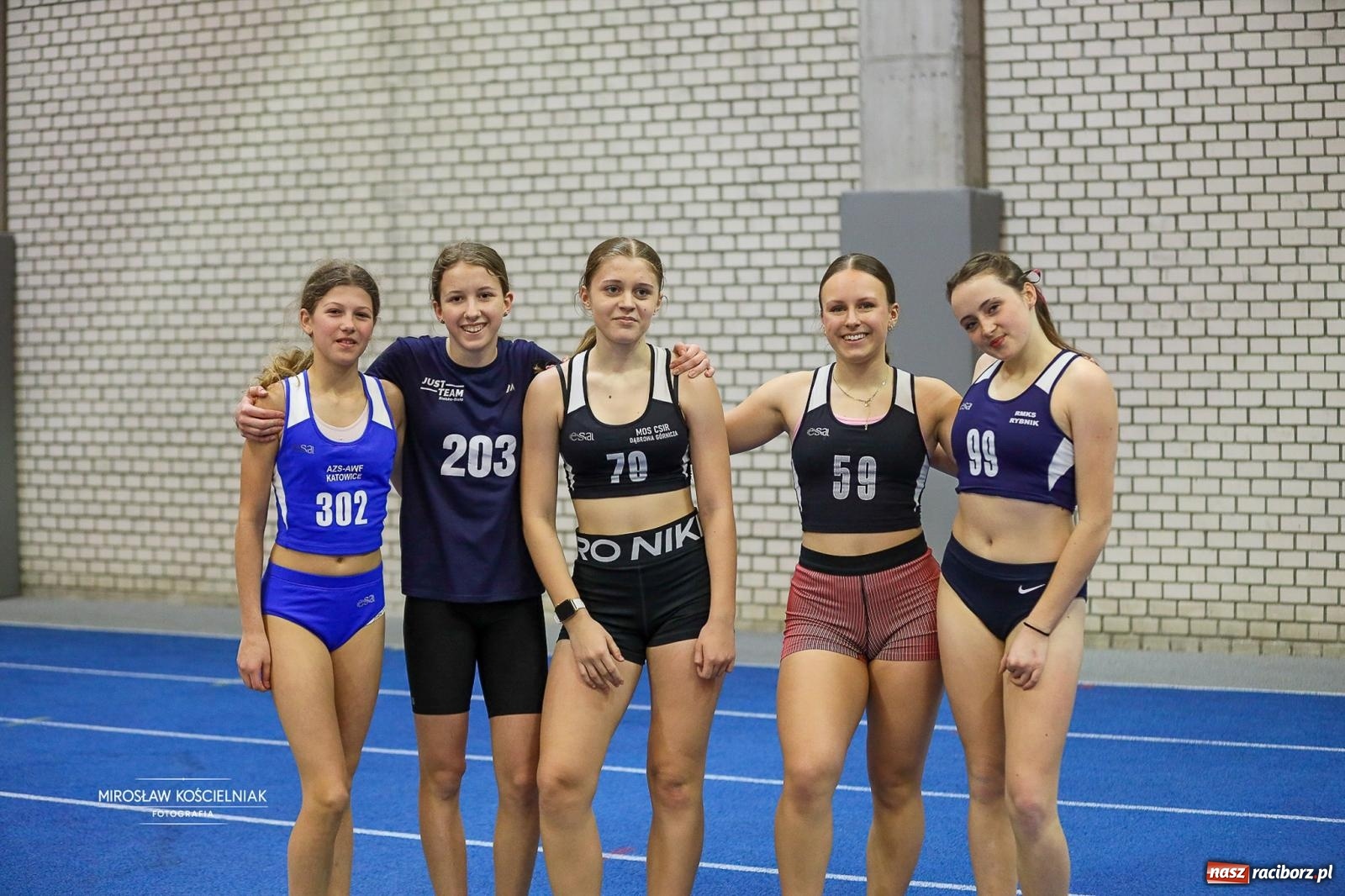 Zdjęcie w galerii na portalu naszraciborz.pl: Lekkoatletyczne Halowe Mistrzostwa Śląska U16 w Raciborzu. Jeden medal gospodarzy [FOTO i WIDEO] wiadomości z regionu