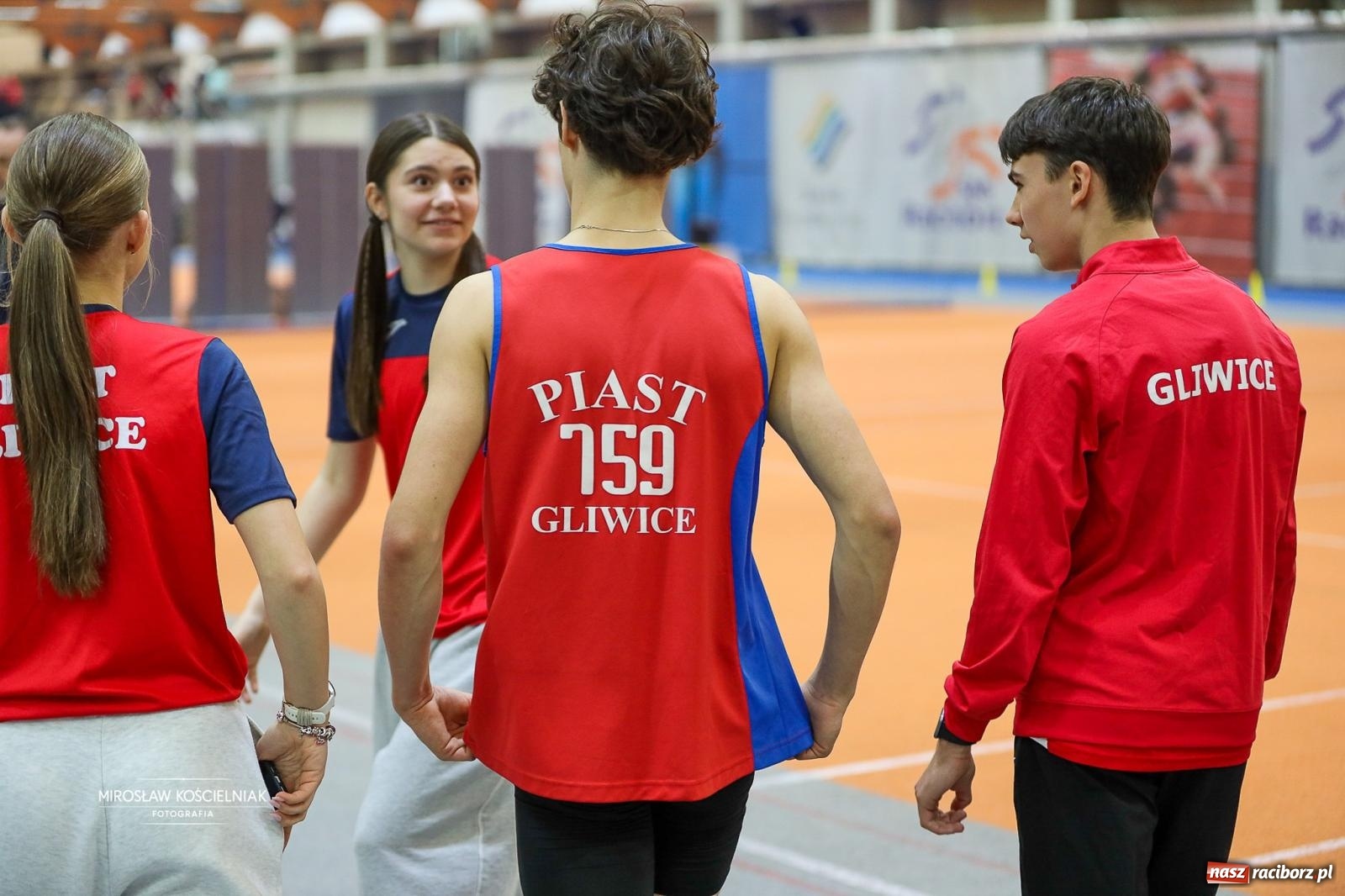 Zdjęcie w galerii na portalu naszraciborz.pl: Lekkoatletyczne Halowe Mistrzostwa Śląska U16 w Raciborzu. Jeden medal gospodarzy [FOTO i WIDEO] wiadomości z regionu