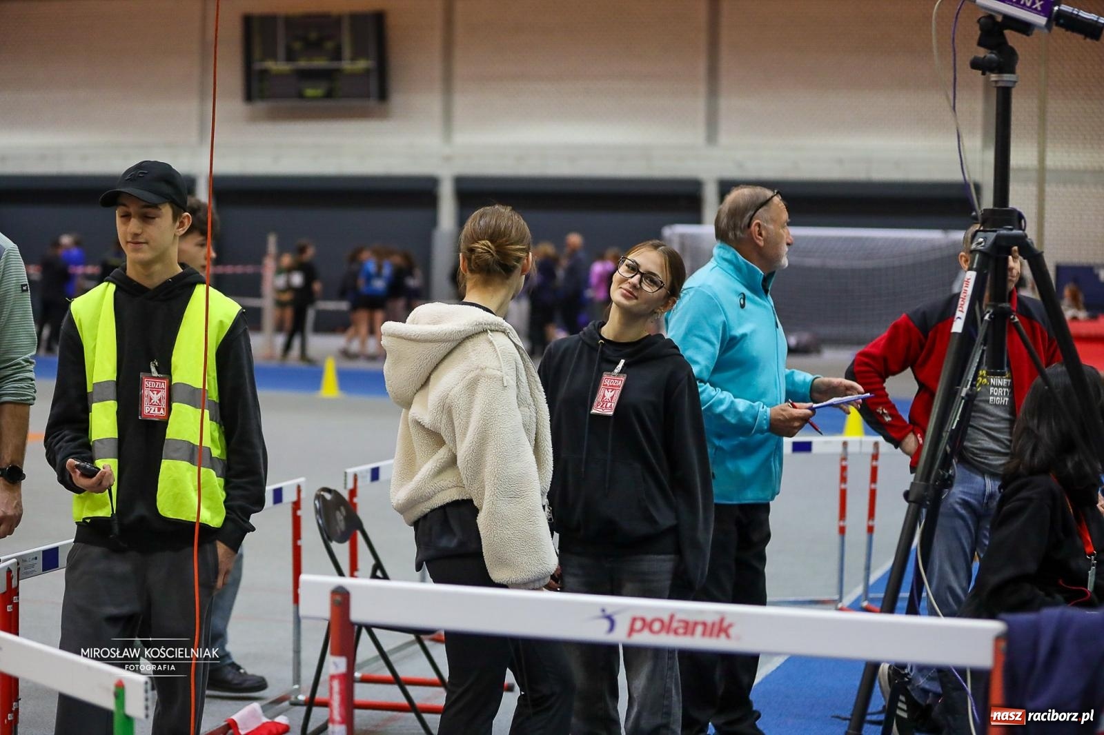 Zdjęcie w galerii na portalu naszraciborz.pl: Lekkoatletyczne Halowe Mistrzostwa Śląska U16 w Raciborzu. Jeden medal gospodarzy [FOTO i WIDEO] wiadomości z regionu