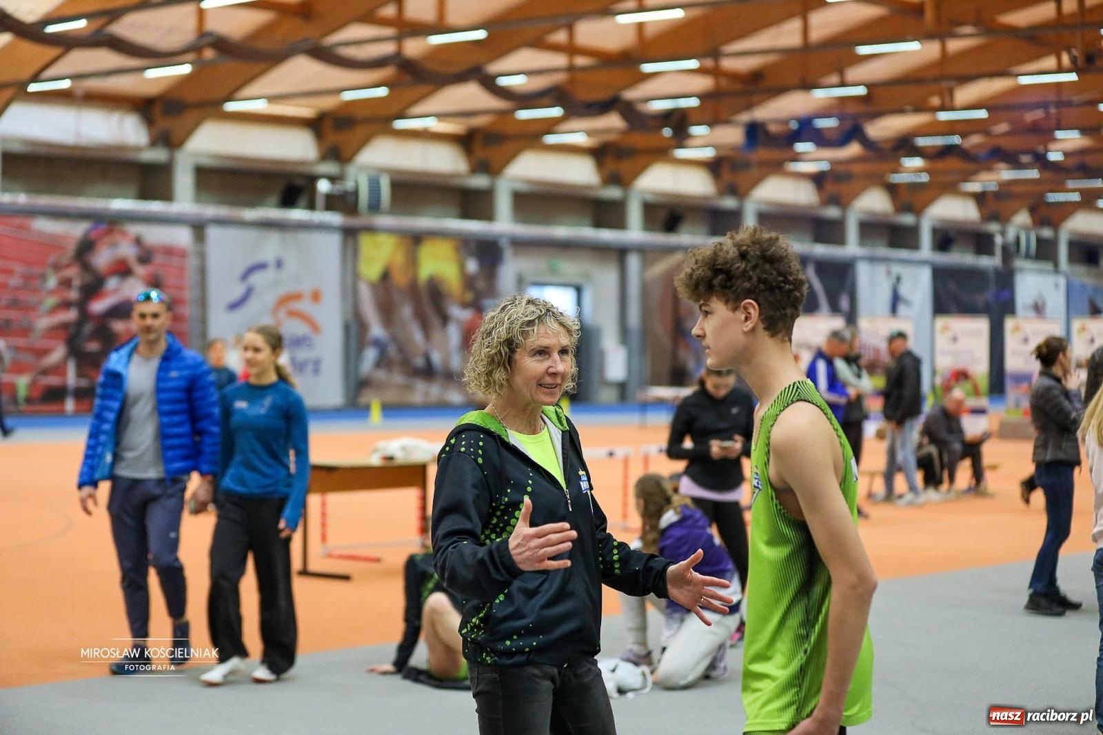 Zdjęcie w galerii na portalu naszraciborz.pl: Lekkoatletyczne Halowe Mistrzostwa Śląska U16 w Raciborzu. Jeden medal gospodarzy [FOTO i WIDEO] wiadomości z regionu