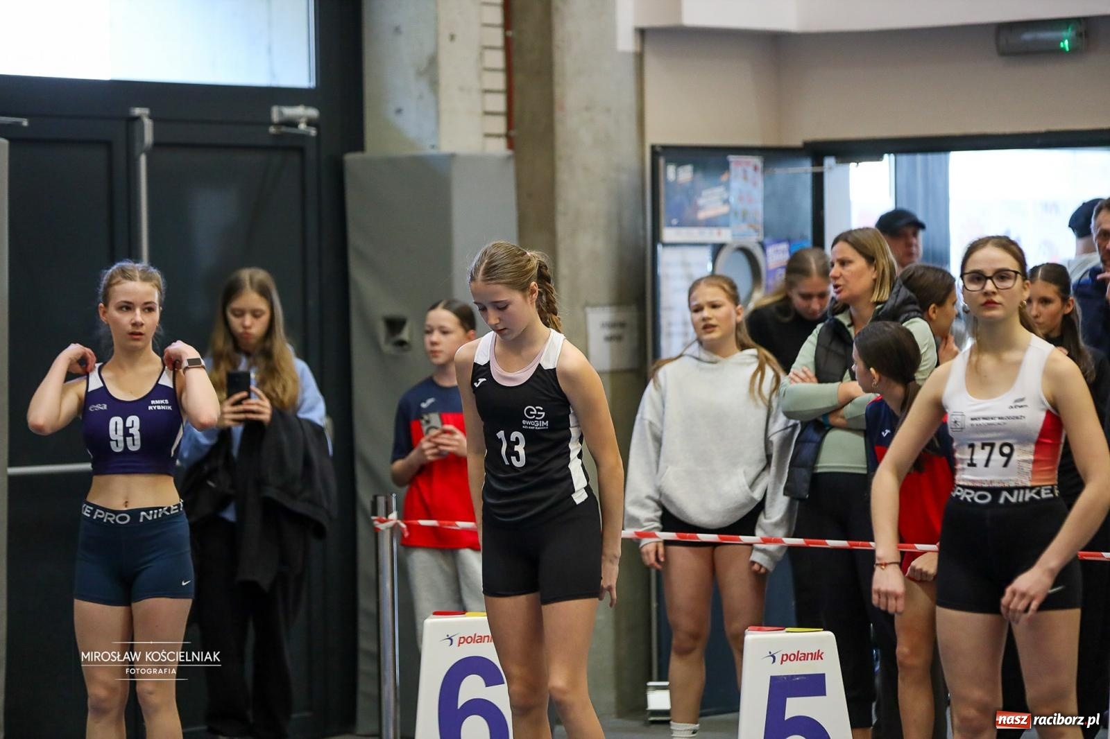 Zdjęcie w galerii na portalu naszraciborz.pl: Lekkoatletyczne Halowe Mistrzostwa Śląska U16 w Raciborzu. Jeden medal gospodarzy [FOTO i WIDEO] wiadomości z regionu