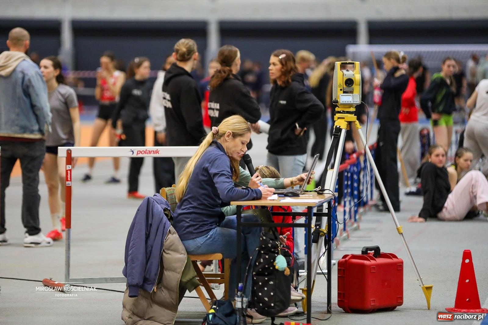 Zdjęcie w galerii na portalu naszraciborz.pl: Lekkoatletyczne Halowe Mistrzostwa Śląska U16 w Raciborzu. Jeden medal gospodarzy [FOTO i WIDEO] wiadomości z regionu