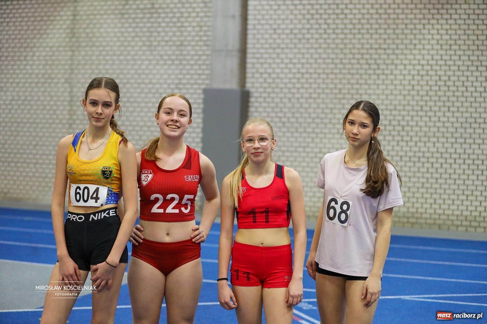 Zdjęcie w galerii na portalu naszraciborz.pl: Lekkoatletyczne Halowe Mistrzostwa Śląska U16 w Raciborzu. Jeden medal gospodarzy [FOTO i WIDEO] wiadomości z regionu
