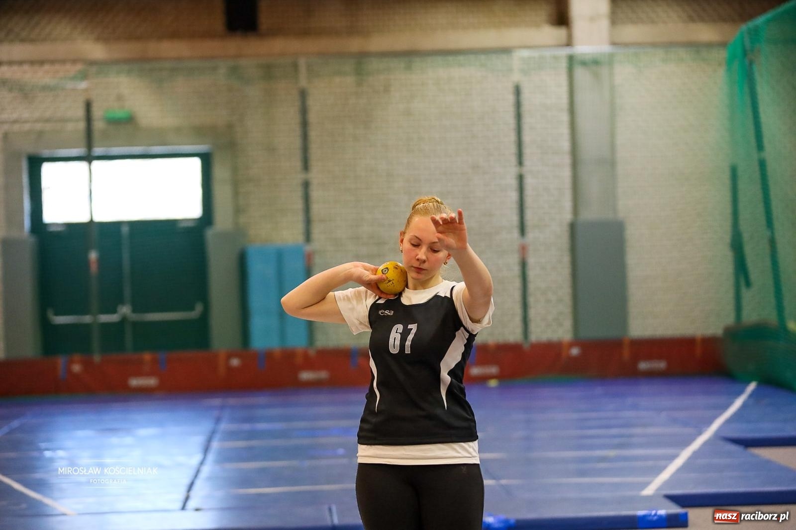 Zdjęcie w galerii na portalu naszraciborz.pl: Lekkoatletyczne Halowe Mistrzostwa Śląska U16 w Raciborzu. Jeden medal gospodarzy [FOTO i WIDEO] wiadomości z regionu