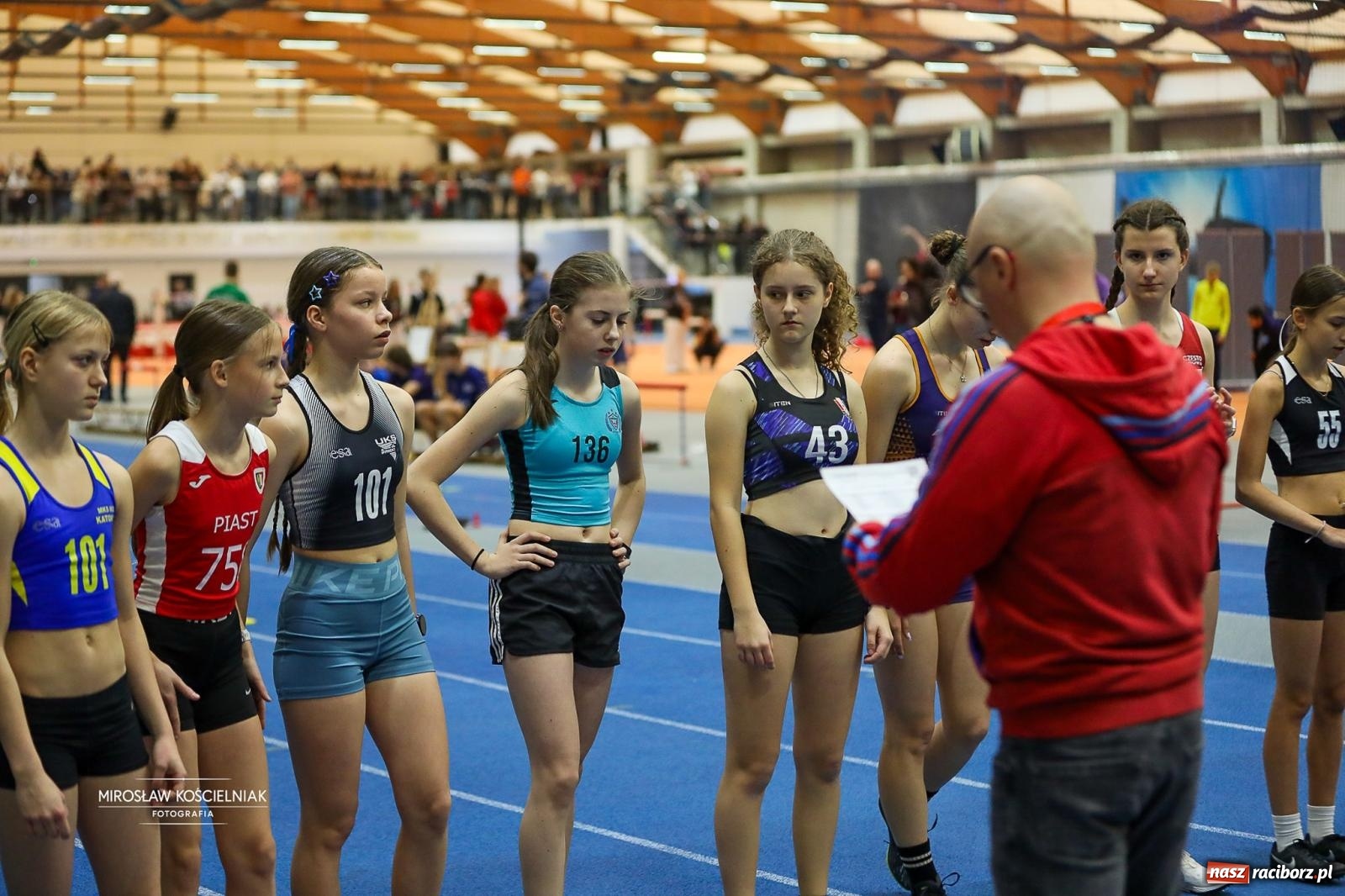 Zdjęcie w galerii na portalu naszraciborz.pl: Lekkoatletyczne Halowe Mistrzostwa Śląska U16 w Raciborzu. Jeden medal gospodarzy [FOTO i WIDEO] wiadomości z regionu