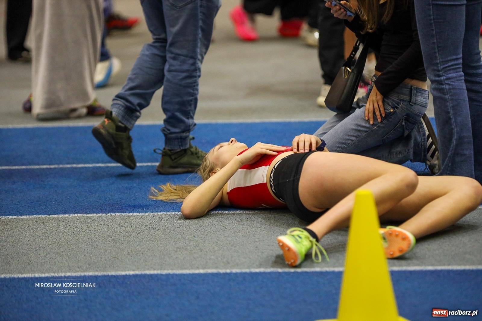 Zdjęcie w galerii na portalu naszraciborz.pl: Lekkoatletyczne Halowe Mistrzostwa Śląska U16 w Raciborzu. Jeden medal gospodarzy [FOTO i WIDEO] wiadomości z regionu