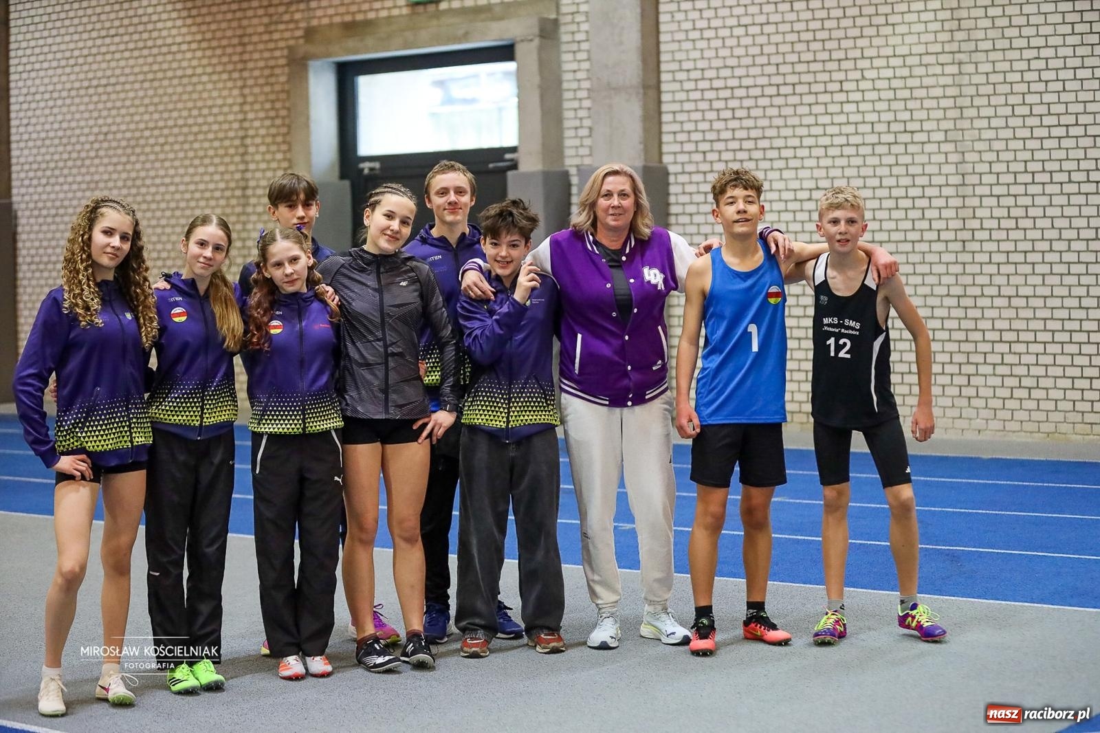 Zdjęcie w galerii na portalu naszraciborz.pl: Lekkoatletyczne Halowe Mistrzostwa Śląska U16 w Raciborzu. Jeden medal gospodarzy [FOTO i WIDEO] wiadomości z regionu