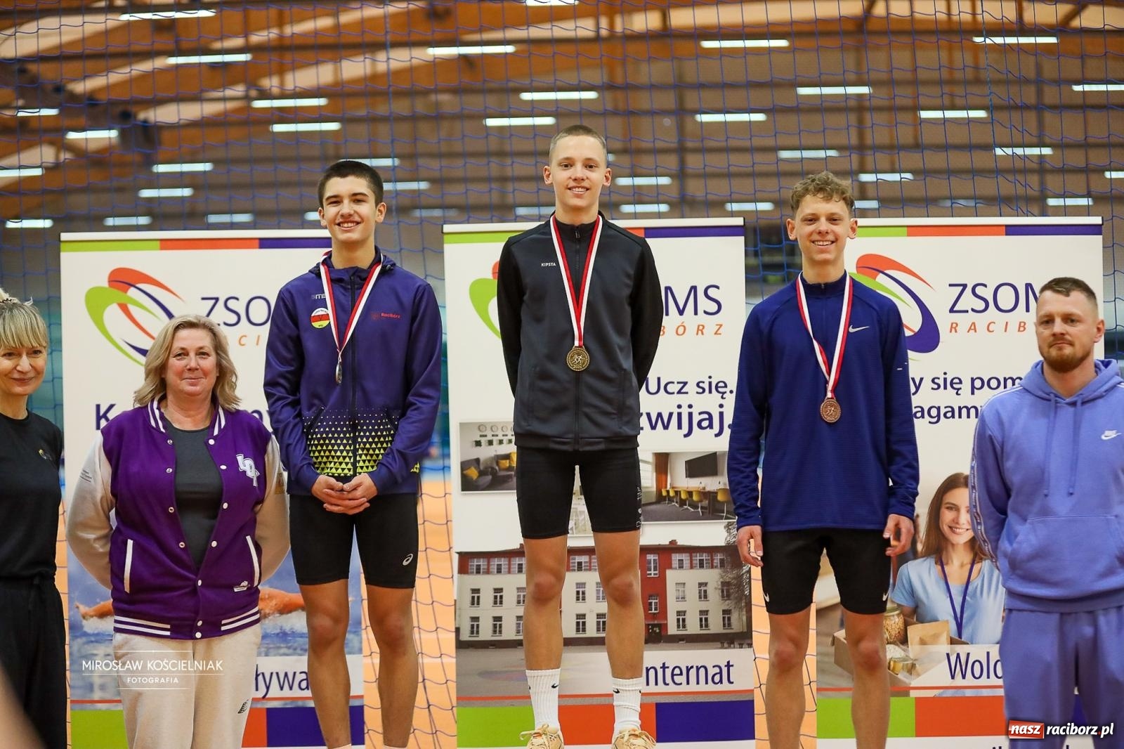 Zdjęcie w galerii na portalu naszraciborz.pl: Lekkoatletyczne Halowe Mistrzostwa Śląska U16 w Raciborzu. Jeden medal gospodarzy [FOTO i WIDEO] wiadomości z regionu