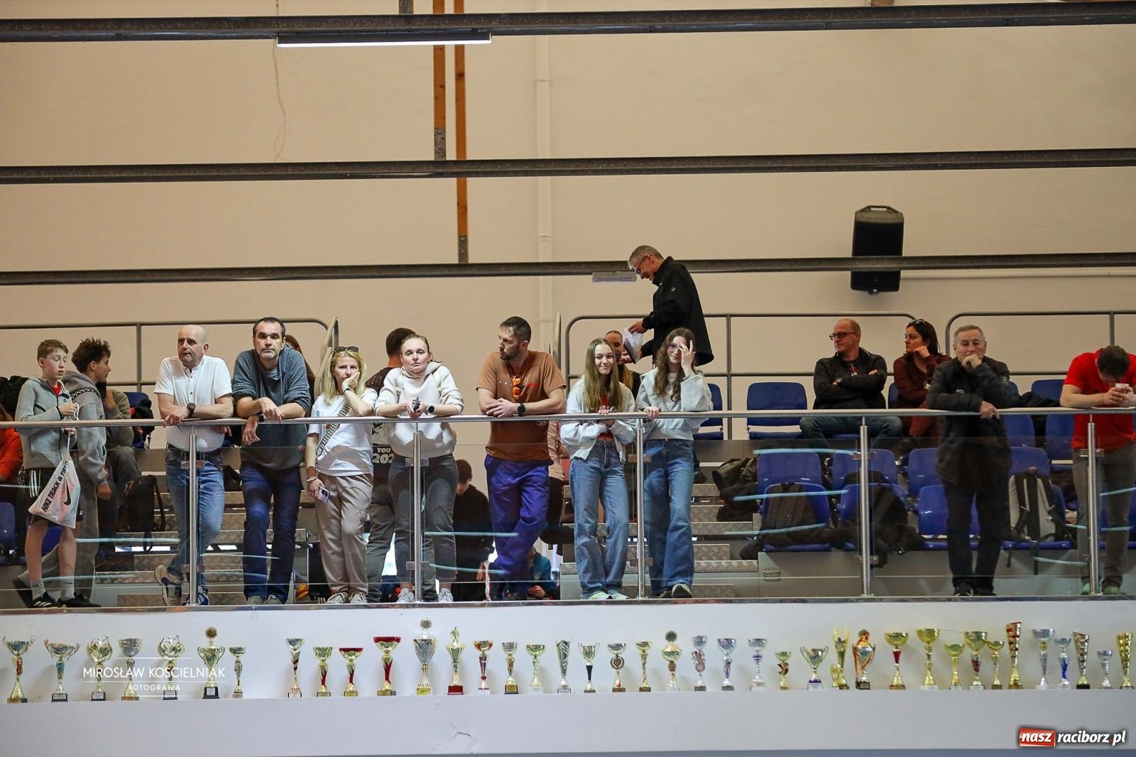 Zdjęcie w galerii na portalu naszraciborz.pl: Lekkoatletyczne Halowe Mistrzostwa Śląska U16 w Raciborzu. Jeden medal gospodarzy [FOTO i WIDEO] wiadomości z regionu