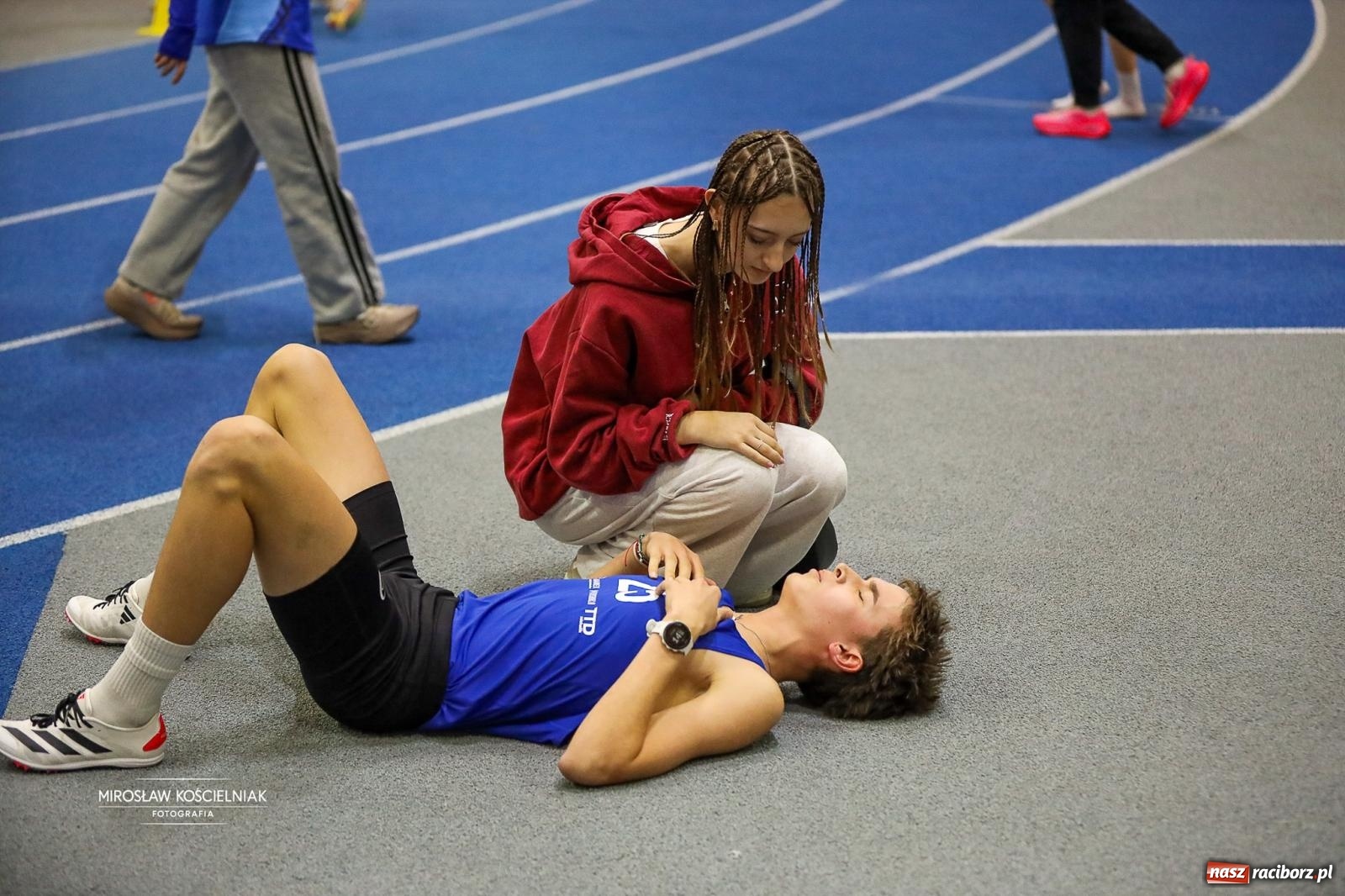 Zdjęcie w galerii na portalu naszraciborz.pl: Lekkoatletyczne Halowe Mistrzostwa Śląska U16 w Raciborzu. Jeden medal gospodarzy [FOTO i WIDEO] wiadomości z regionu