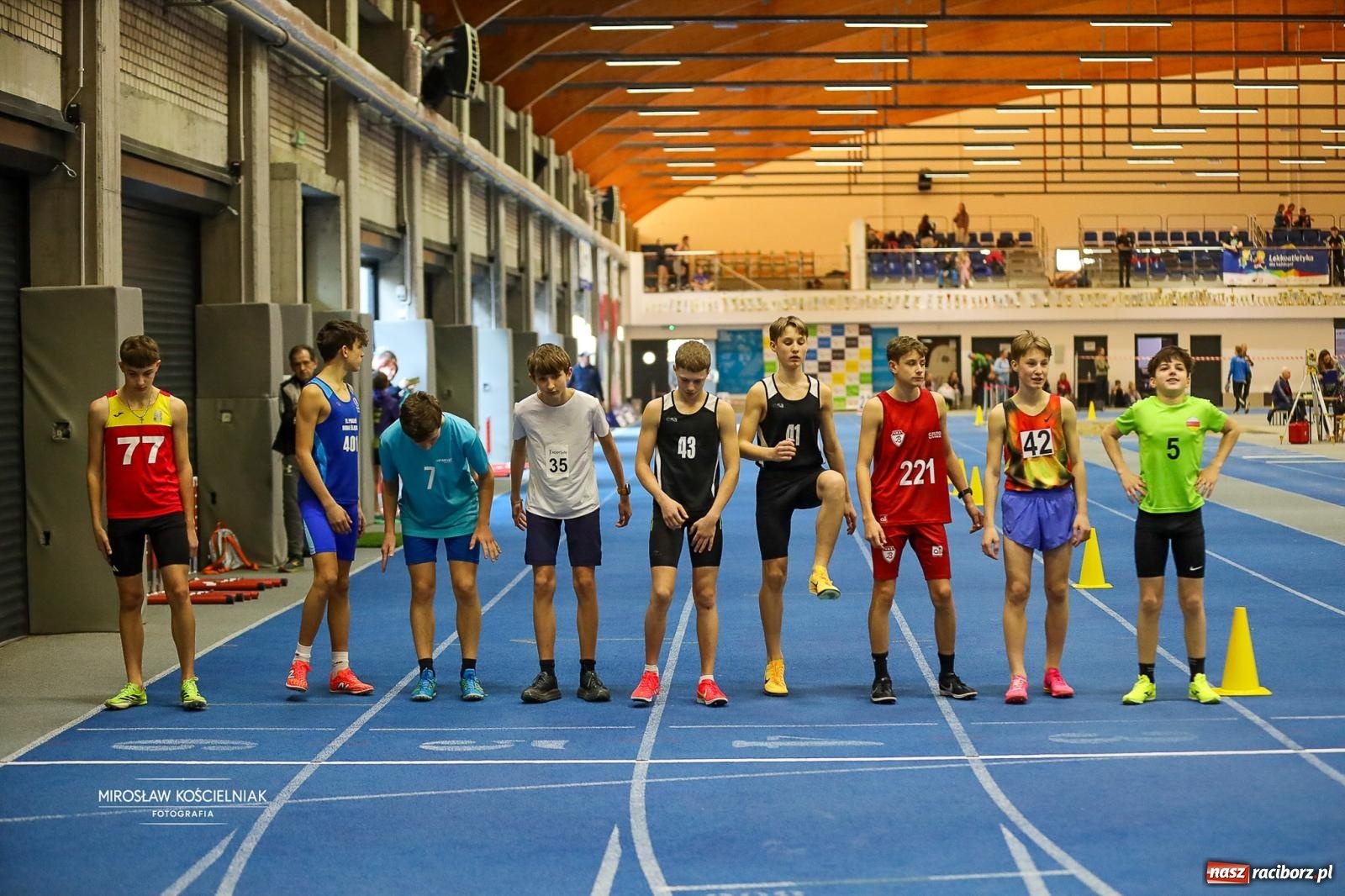 Zdjęcie w galerii na portalu naszraciborz.pl: Lekkoatletyczne Halowe Mistrzostwa Śląska U16 w Raciborzu. Jeden medal gospodarzy [FOTO i WIDEO] wiadomości z regionu