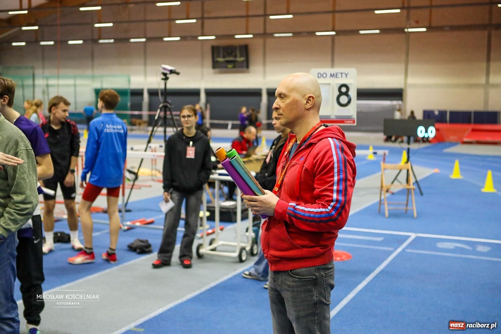 Zdjęcie w galerii na portalu naszraciborz.pl: Lekkoatletyczne Halowe Mistrzostwa Śląska U16 w Raciborzu. Jeden medal gospodarzy [FOTO i WIDEO] wiadomości z regionu