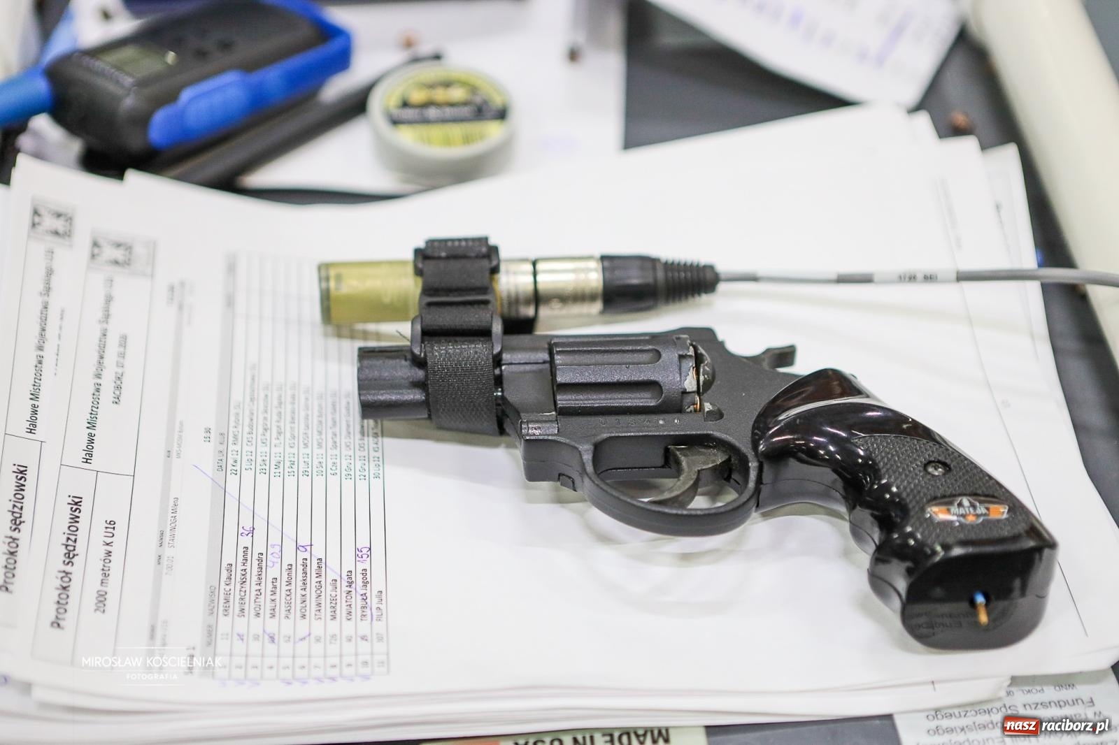 Zdjęcie w galerii na portalu naszraciborz.pl: Lekkoatletyczne Halowe Mistrzostwa Śląska U16 w Raciborzu. Jeden medal gospodarzy [FOTO i WIDEO] wiadomości z regionu