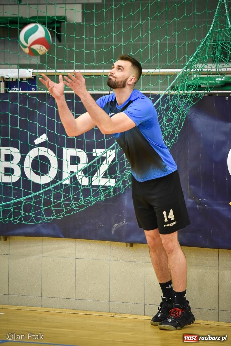 Zdjęcie w galerii na portalu naszraciborz.pl: Tokai Cobex najlepszy w XIII Turnieju Siatkarskim Zakładów Pracy i Służb Mundurowych w Raciborzu wiadomości z regionu