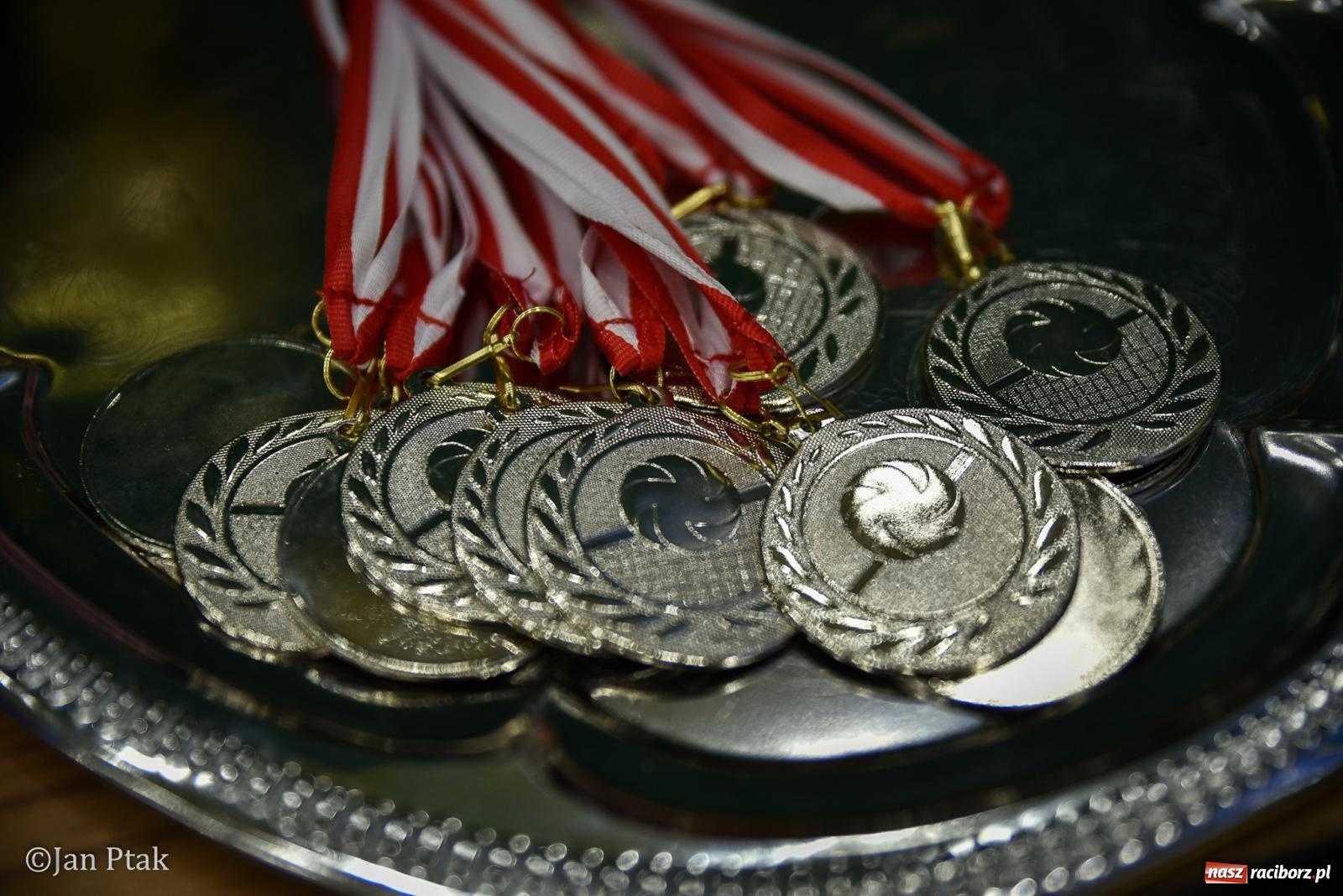 Zdjęcie w galerii na portalu naszraciborz.pl: Tokai Cobex najlepszy w XIII Turnieju Siatkarskim Zakładów Pracy i Służb Mundurowych w Raciborzu wiadomości z regionu