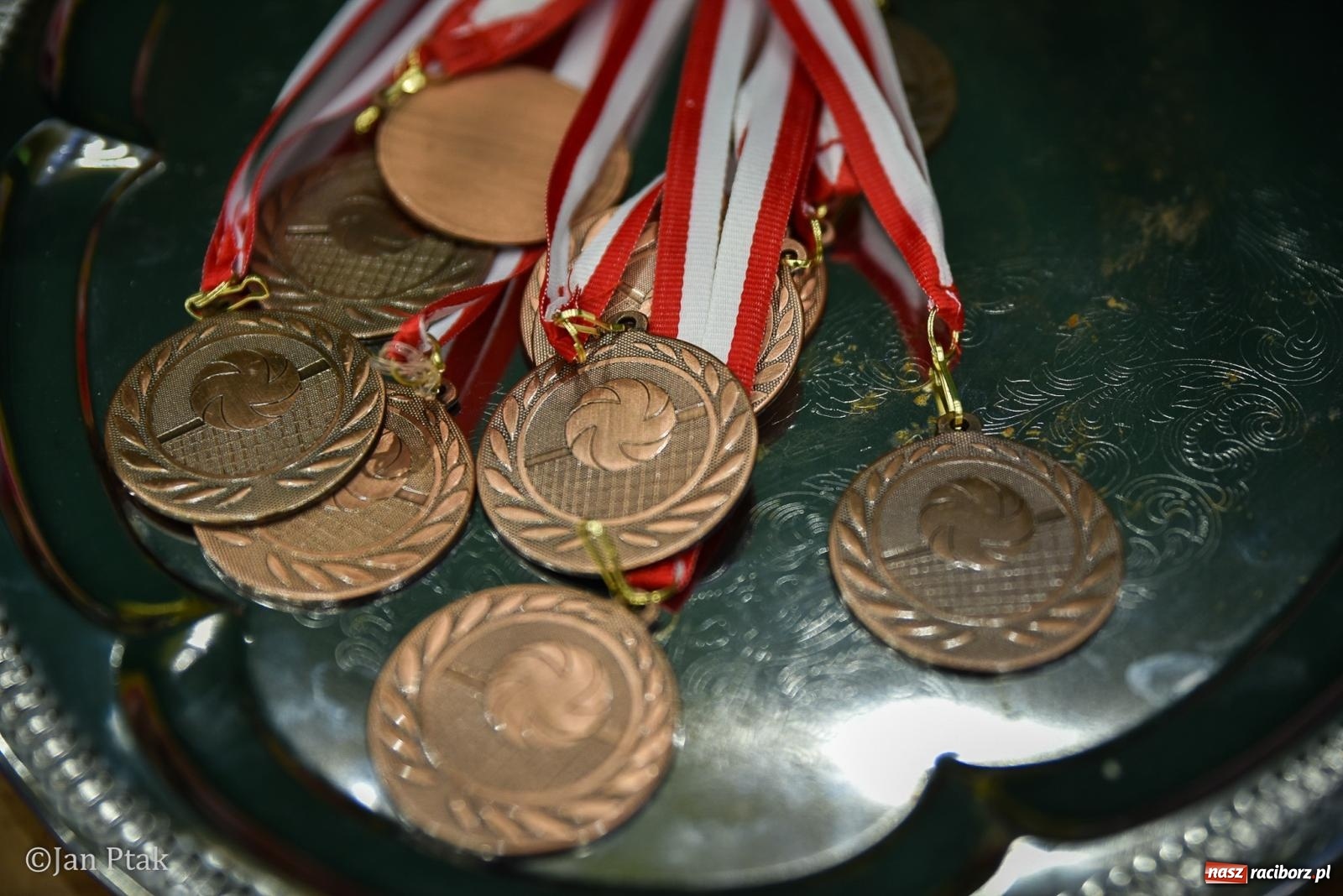 Zdjęcie w galerii na portalu naszraciborz.pl: Tokai Cobex najlepszy w XIII Turnieju Siatkarskim Zakładów Pracy i Służb Mundurowych w Raciborzu wiadomości z regionu