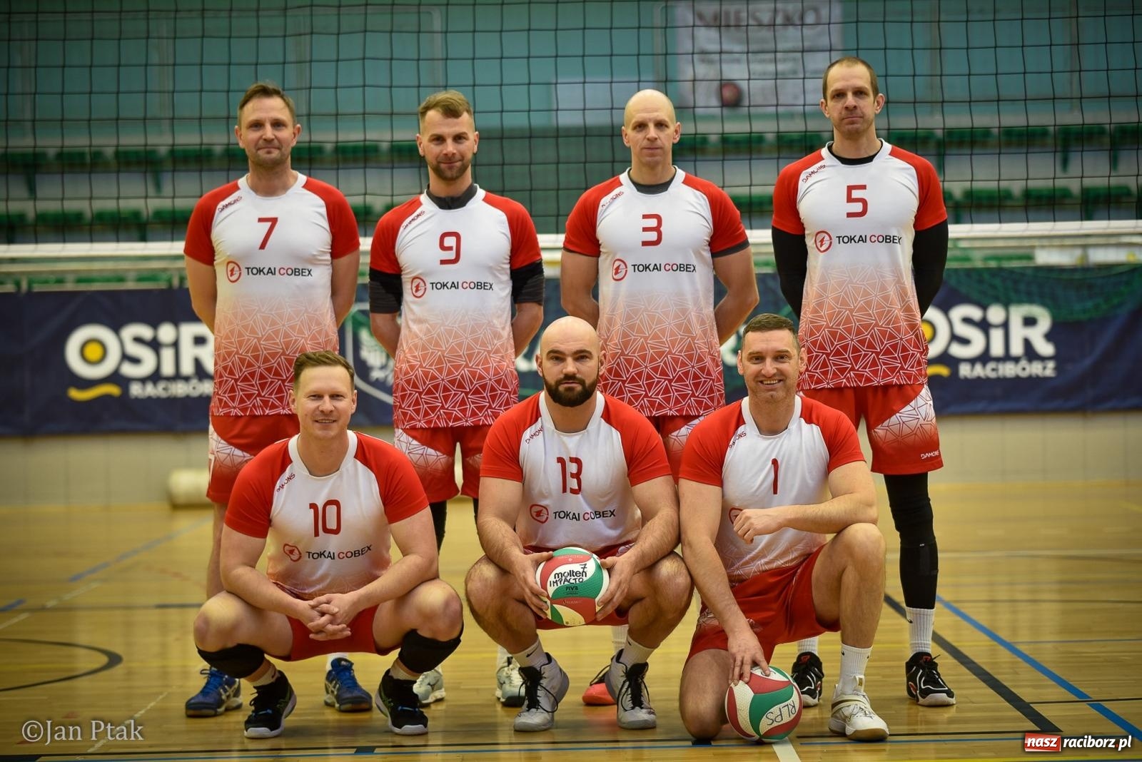 Zdjęcie w galerii na portalu naszraciborz.pl: Tokai Cobex najlepszy w XIII Turnieju Siatkarskim Zakładów Pracy i Służb Mundurowych w Raciborzu wiadomości z regionu