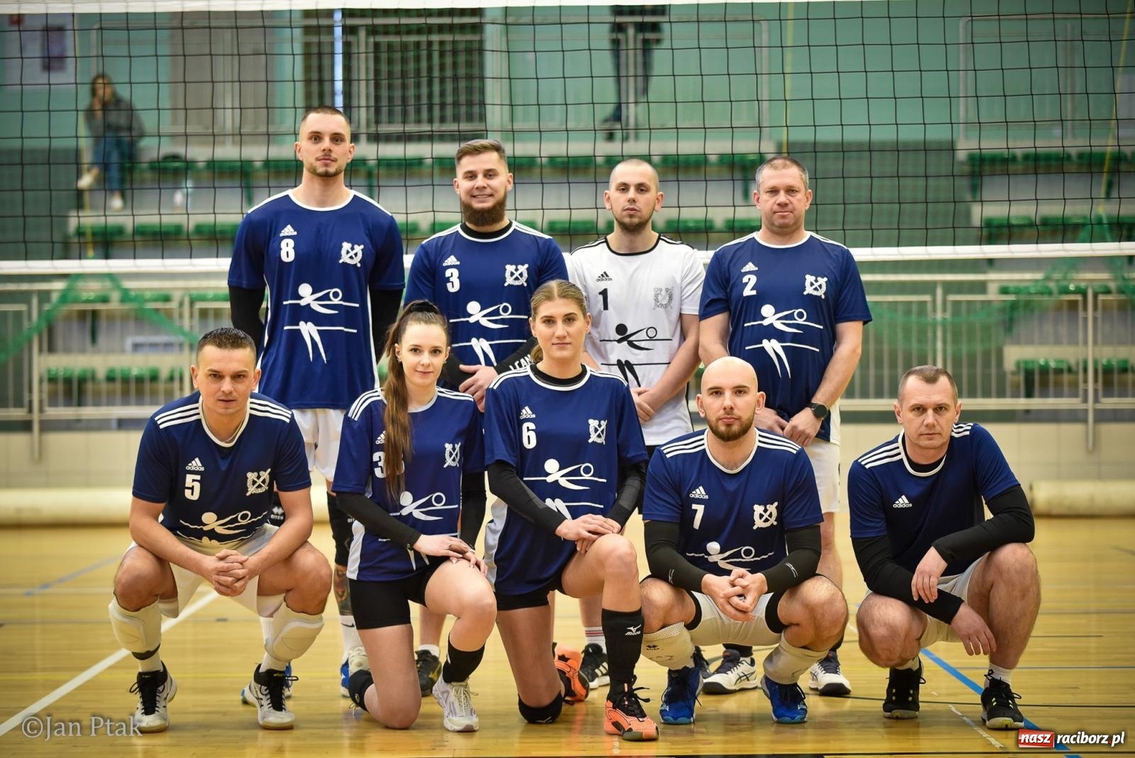 Zdjęcie w galerii na portalu naszraciborz.pl: Tokai Cobex najlepszy w XIII Turnieju Siatkarskim Zakładów Pracy i Służb Mundurowych w Raciborzu wiadomości z regionu