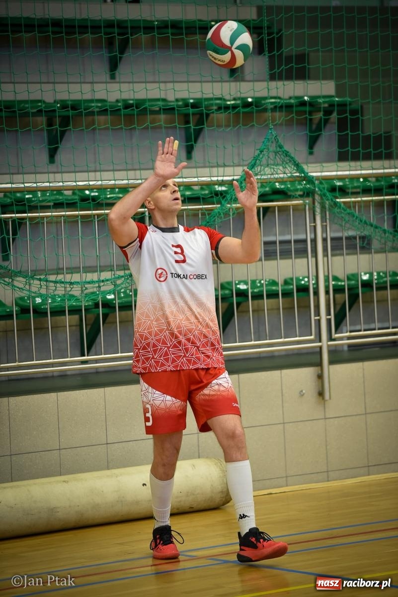 Zdjęcie w galerii na portalu naszraciborz.pl: Tokai Cobex najlepszy w XIII Turnieju Siatkarskim Zakładów Pracy i Służb Mundurowych w Raciborzu wiadomości z regionu